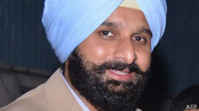 पंजाब के राजस्व मंत्री बिक्रम सिंह मजीठिया