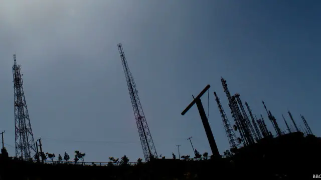 افغانستان په تېرو څو کلونو کې د مخابراتو په برخه کې پاموړ لاسته راړونې لرې، خو د امنیت په اړه یې لاهم پوښتنې پیدا کېږي