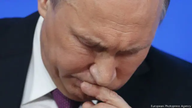 Президент Владимир Путин на ежегодной пресс-конференции 18 декабря 2014 г.