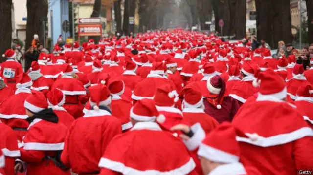 Санта Клаусы