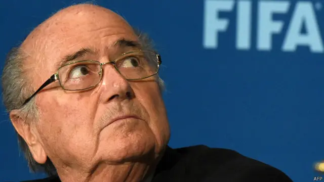 سیپ بلاٹر نے کہا ہے کہ وہ فلسطینی تنظیم سے ان کی تجویز واپس لینے کی درخواست کریں گے