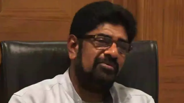 "සාකච්ඡා සාර්ථකයි. හිටපු ජනාධිපතිතුමා තරඟ කරනවා. හිටපු ජනාධිඅප්තිතුමා මේ රටේ අගමැති වෙයි කියල අපේ ප්‍රාර්ථනාවක් තියෙනවා"