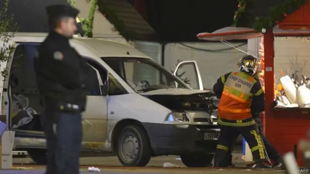 سنیچر اور اتوار کو ہونے والے دونوں حملوں میں حملہ آور نے نعرۂ تکبیر بلند کیا تھا