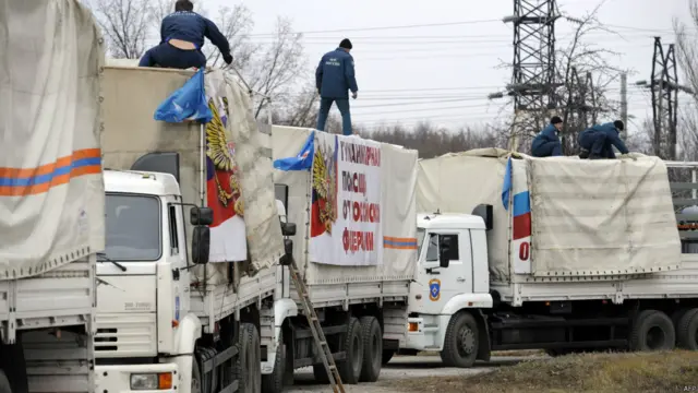 грузовики с гуманитарной помощью