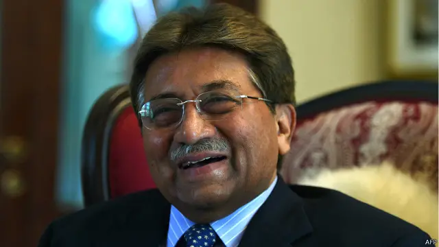 مشرف پر غداری کے مقدمے کے بارے میں اب حکومتی جماعت بات کرنے سے کتراتی ہے