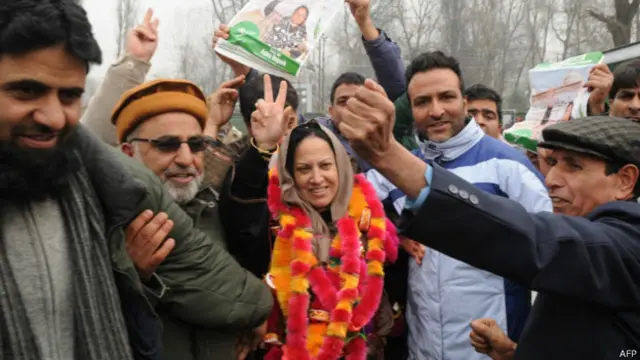 कश्मीर पीडीपी उम्मीदवार