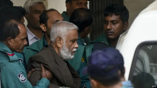 युद्ध अपराध में पूर्व मंत्री को सज़ा-ए-मौत