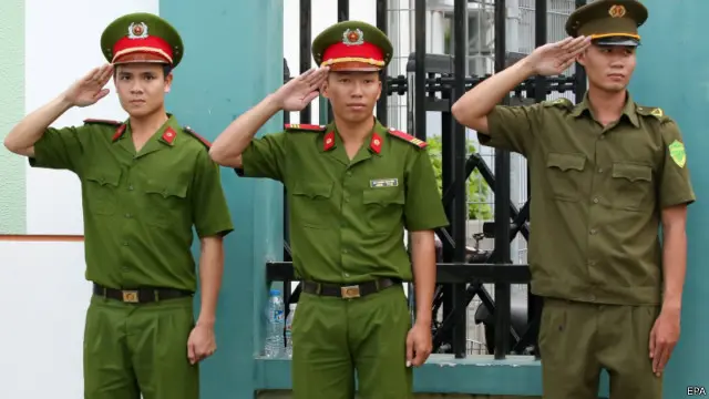 Polisi Vietnam