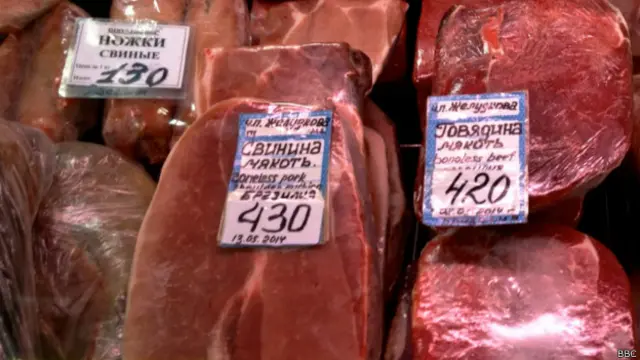 На мясном рынке во Владивостоке цены всё выше, а покупателей всё меньше