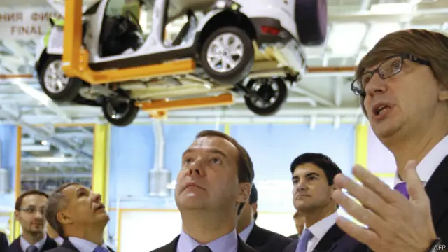 Дмитрий Медведев на заводе Ford в Татарстане