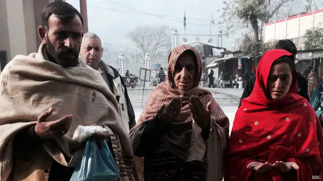 شفقت کی والدہ کا کہنا ہے کہ ان کا بیٹا بے قصور ہے اور اس مقدمے میں پہلے دن سے انصاف نہیں کیا گیا