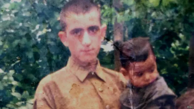 صدر مملکت کے ذرائع کا کہنا ہے کہ ان کی طرف سے کراچی جیل حکام کو پھانسی روکنے سے متعلق کوئی احکامات جاری نہیں کیے گئے