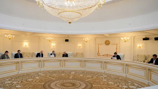 عقدت الجولة الأولى يوم الأربعاء