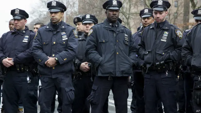 Полицейские в Нью-Йорке