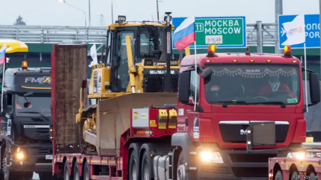 Трассу Москва-Петербург планируют сдать в эксплуатацию до 2018 года