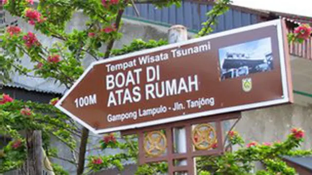 Cartel sobre el barco