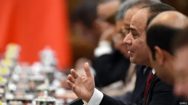 塞西上台后，埃及政府将发展与中国的经贸关系作为其重点。