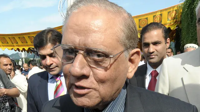 بادی النظر میں فوجی عدالتوں کے لیے کی جانے والی ترامیم میں سپریم کورٹ کے سابقہ فیصلے کا لحاظ رکھا گیا ہے