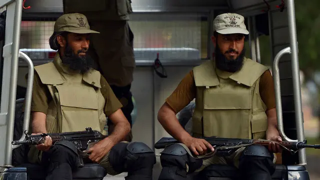 اسلام آباد پولیس کے ترجمان کے مطابق پہلے مرحلے میں اُن علاقوں میں سرچ آپریشن شروع کیا گیا ہے جن علاقوں میں افغان اور کچی بستیاں واقع ہیں