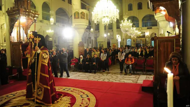 Kebaktian malam Natal