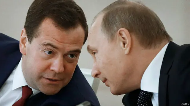 Медведев и Путин