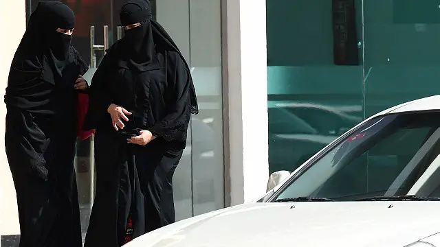 خواتین کو گاڑی چلانے کی اجازت ایک سرپرائز ہو سکتا ہے 