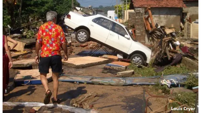 Kesaksian Louis Cryer di Sri Lanka