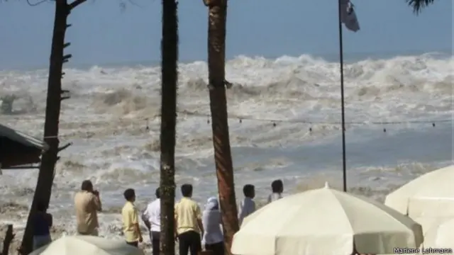 tsunami Thailand