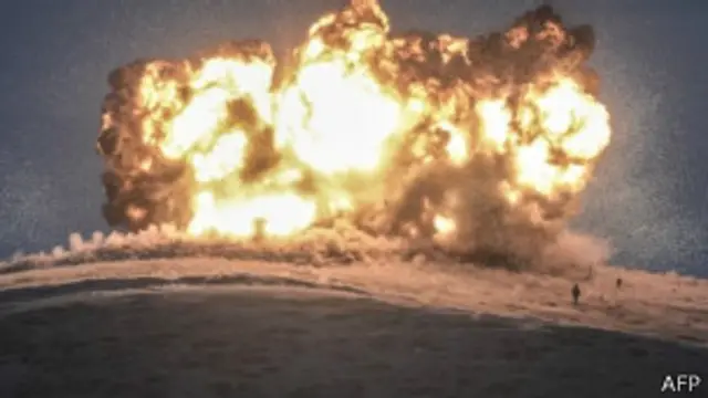 "El éxito de estos tres grupos se debe tanto al fallo de los gobiernos donde están establecidos como a sus propias estrategias".