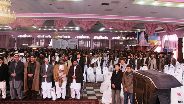 د وردګو پوهنتون ته یوازې د کرنې پوهنځي څانګه منظوره شوې که څه هم د فعالینو غوښتنه دا وه چې د نورو نویو پوهنتونو په شان باید لږترلږه څلور پوهنځي منظور شوي وای.