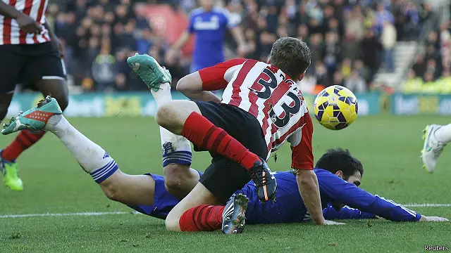 لم يحتسب الحكم ركلة جزاء بدت صحيحة لصالح تشيلسي