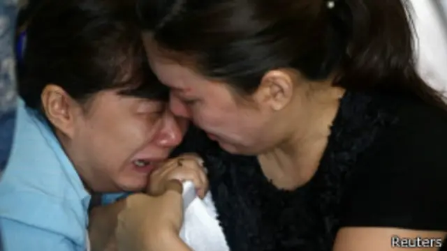 अभी तक विमान के दुर्घटनाग्रस्त होने के कारणों का पता नहीं चल पाया है.