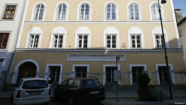 Дом, где родился Гитлер