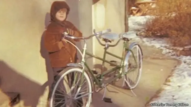 Tommy Edison de niño