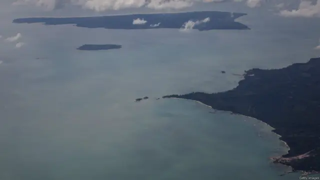 航拍印尼东爪哇勿里洞岛海域（29/12/2014）