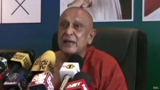 මාදුළුවාවේ සෝභිත හිමි 