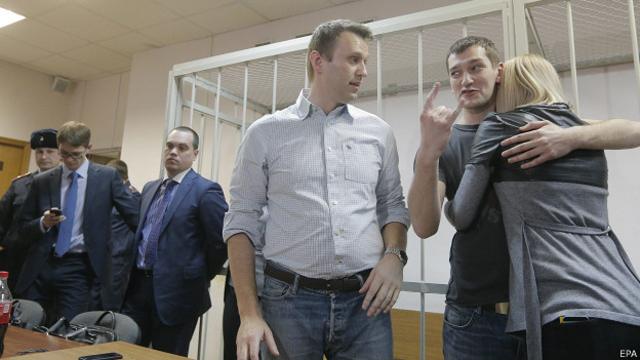 братья Навальные в суде