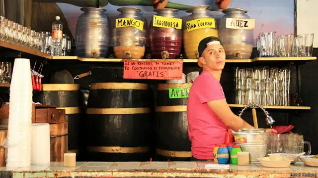 За стойкой бара La Risa