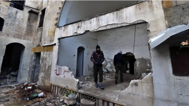 مسلحون معارضون في حلب