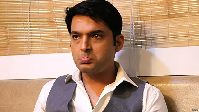 خواتین کمیشن نے کپل کو ولگر (بیہودہ) کہا تھا