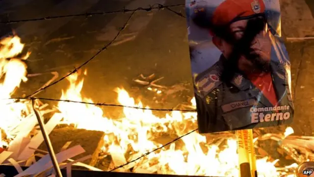 شهدت فنزويلا احتجاجات قوية مناهضة للحكومة على مدى أشهر خلال النصف الأول من عام 2014