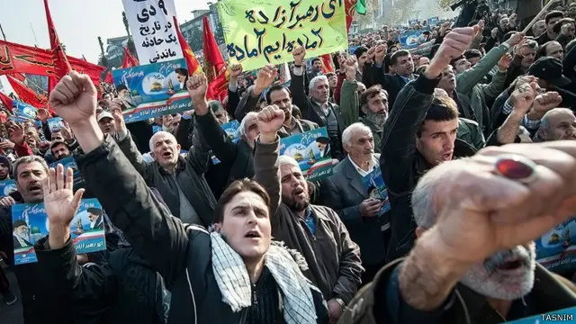 هواداران حکومت ۹ دی امسال در شهرهای مختلف تجمعاتی برگزار کردند