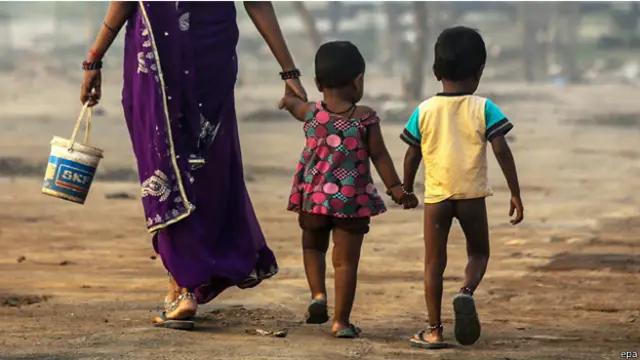 يعتقد الهنود ان التغوط في الخلاء اكثر صحة