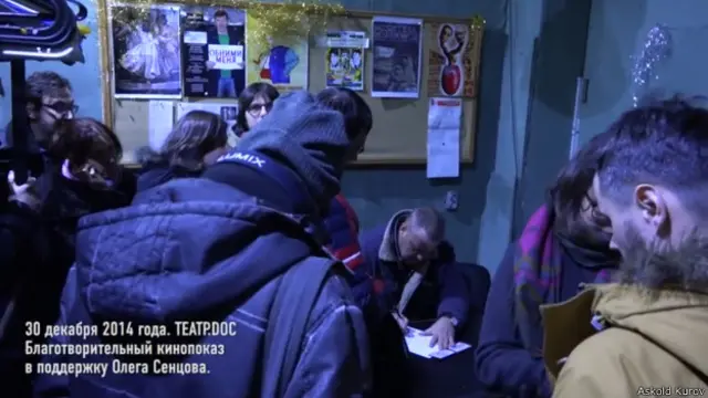 Скриншот из видео Аскольда Курова