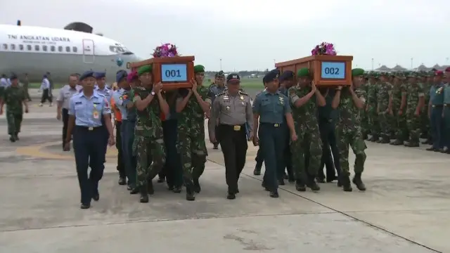 Cuerpos víctimas QZ8501