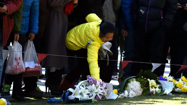 دریا کے کنارے کے قریب نمائشی پلیٹ فارم کی سیڑھیاں بھگدڑ کا مرکزی مقام تھیں