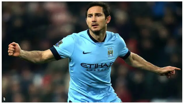 Mantan pemain Chelsea, Frank Lampard menjadi penentu kemenangan City atas Sunderland.
