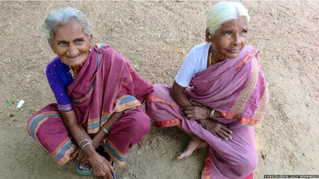 बुजुर्ग महिलाएं