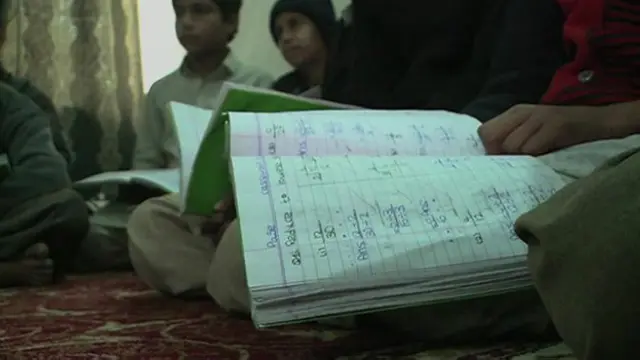 pakistan_children_peshawar