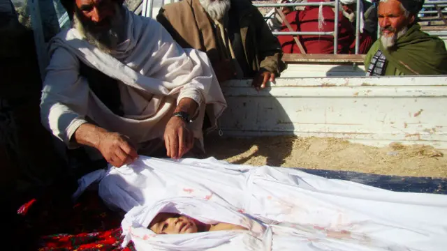 د هاوان مرمۍ د واده مراسمو په یوه ګڼه ګوڼه کې لګېدلې ده